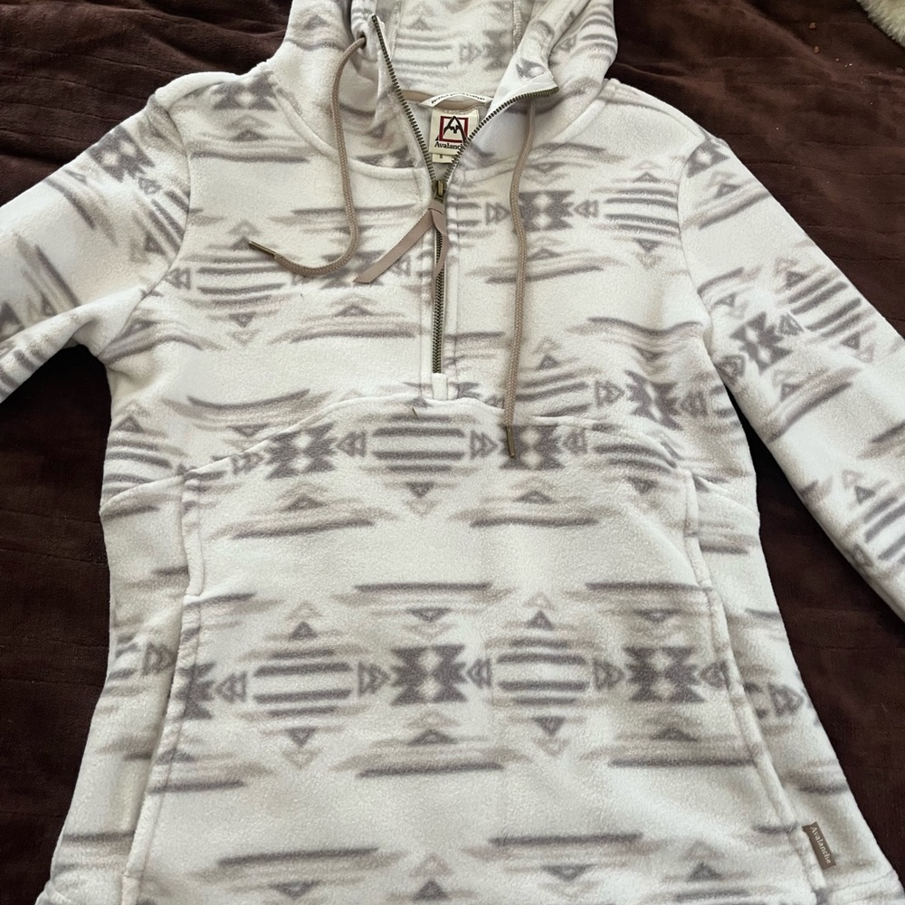 Avalanche White Cream Long Sleeve Boxy Sweatshirt